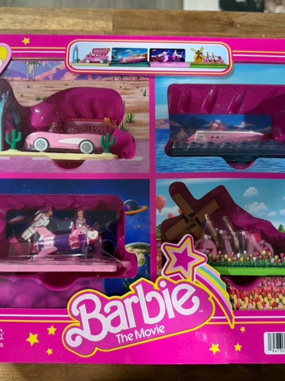 Mattel Barbie The Movie Pink Playset with Bright Pink and Light Pink Vehicles
